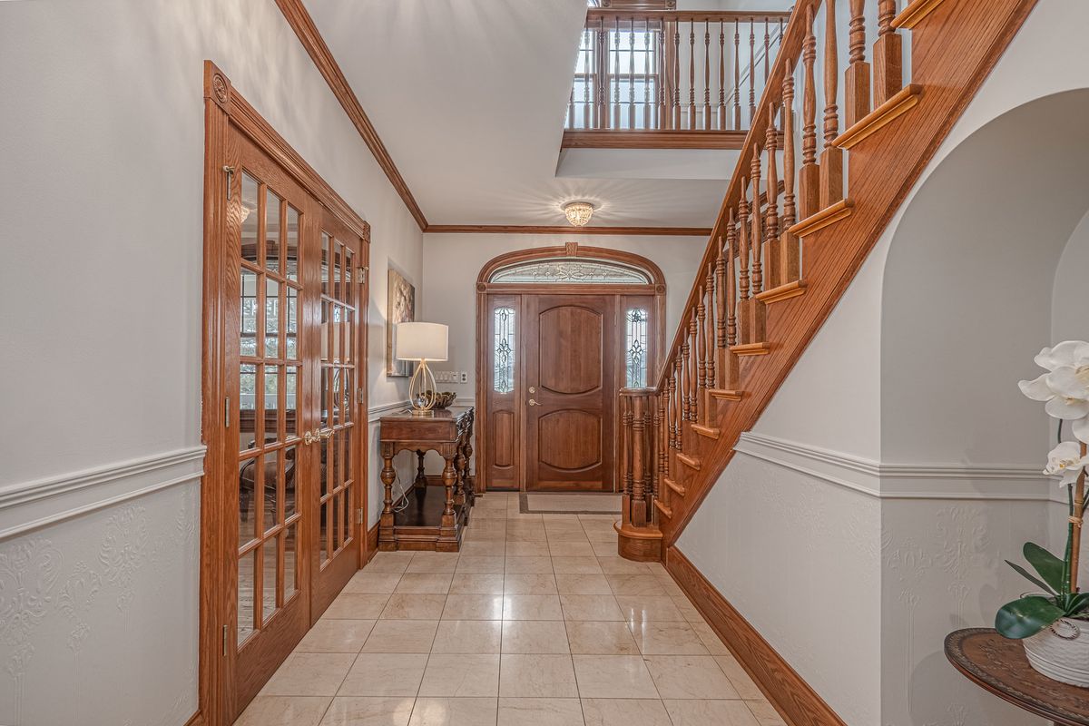 9N321 BARRON Road, Maple Park, IL 60151