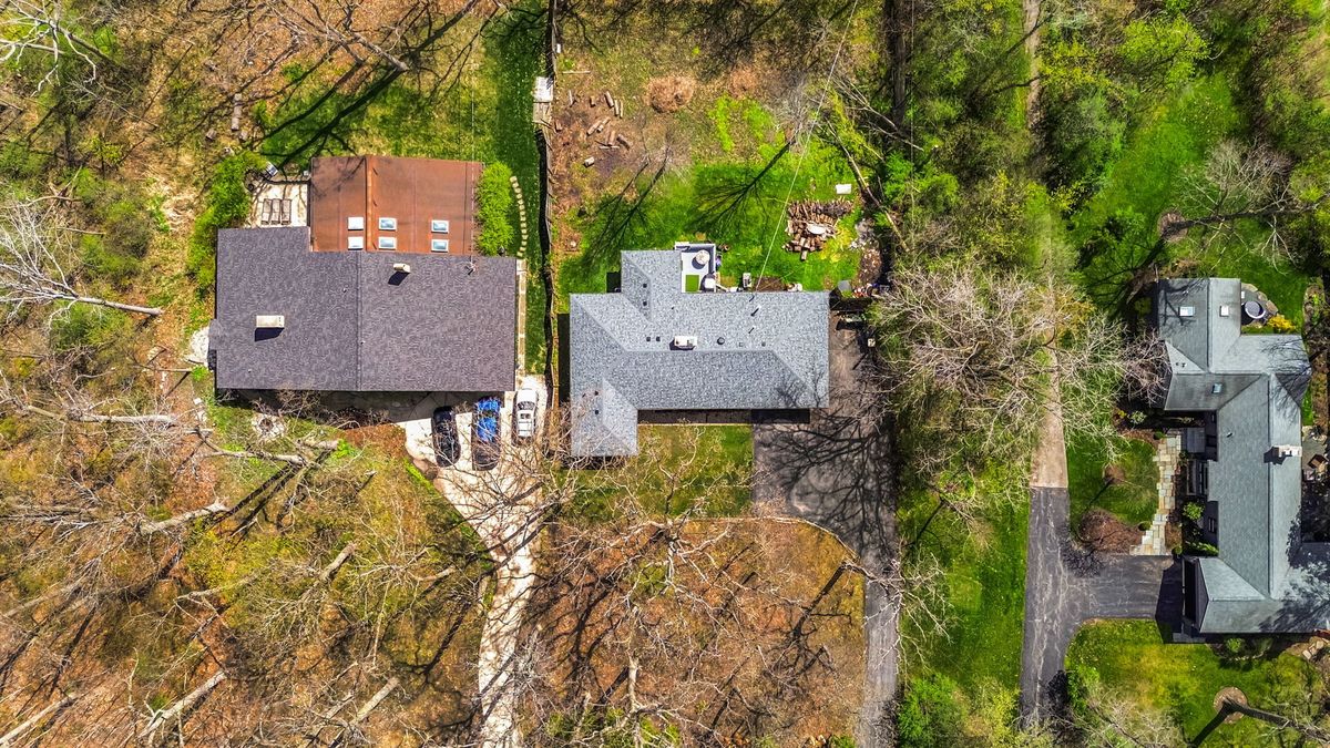 219 E Sheridan Road, Lake Bluff, IL 60044