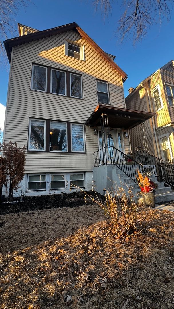 2424 Charleston Street — Chicago, IL 60647