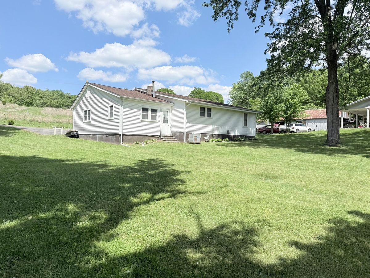 345 E Fords Ferry Road, Cave In Rock, IL 62919