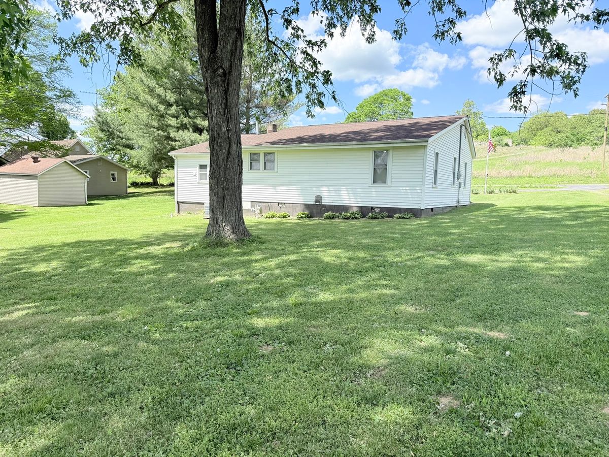 345 E Fords Ferry Road, Cave In Rock, IL 62919