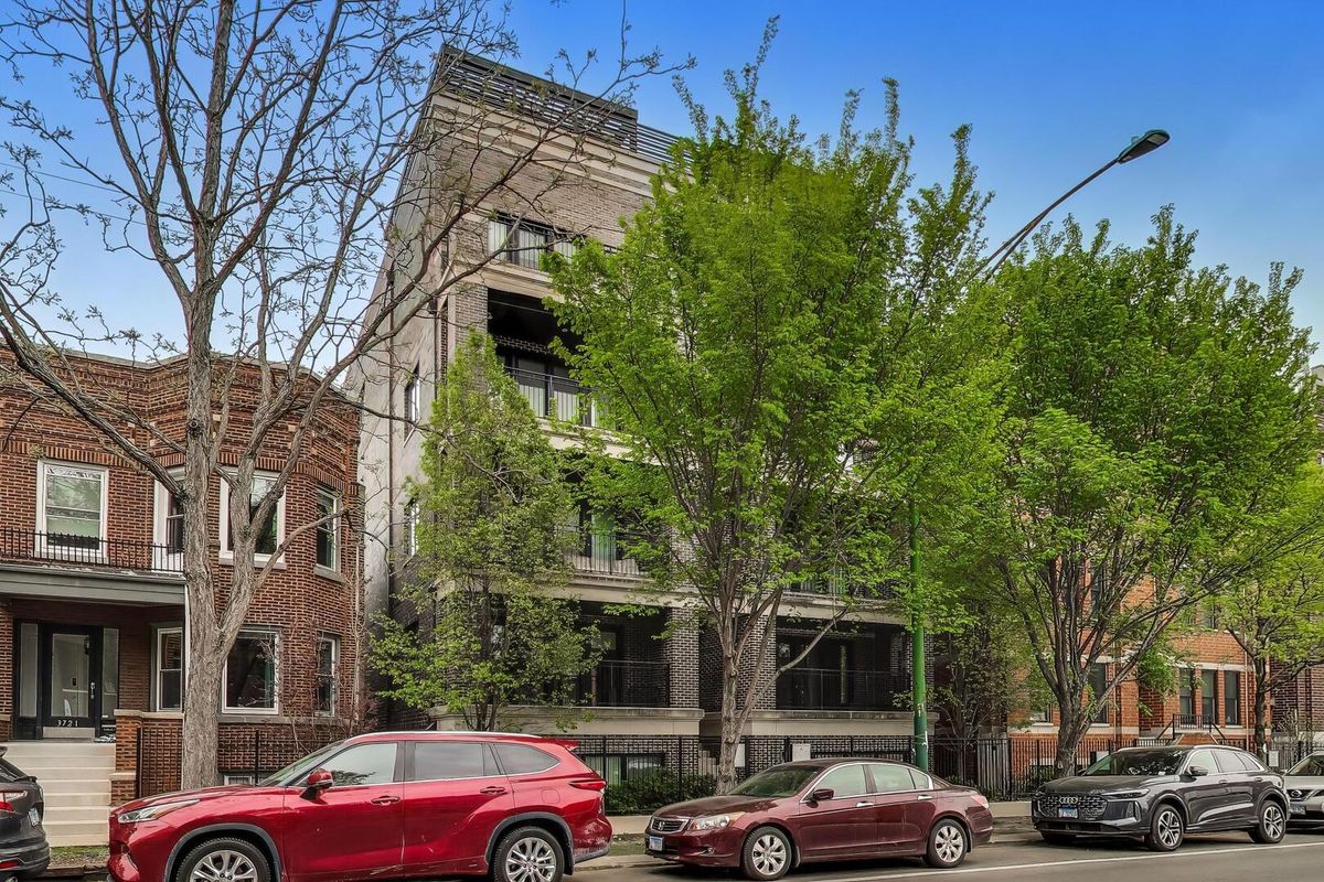 3717 Ashland Avenue, Chicago, IL 60613