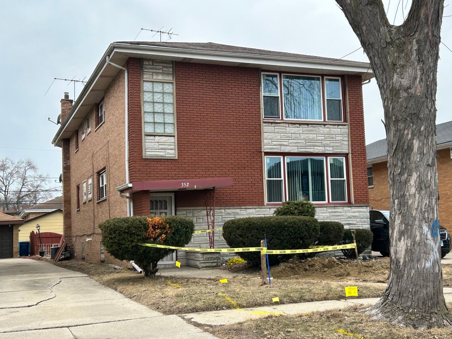 352 Crandon Avenue — Calumet City, IL 60409