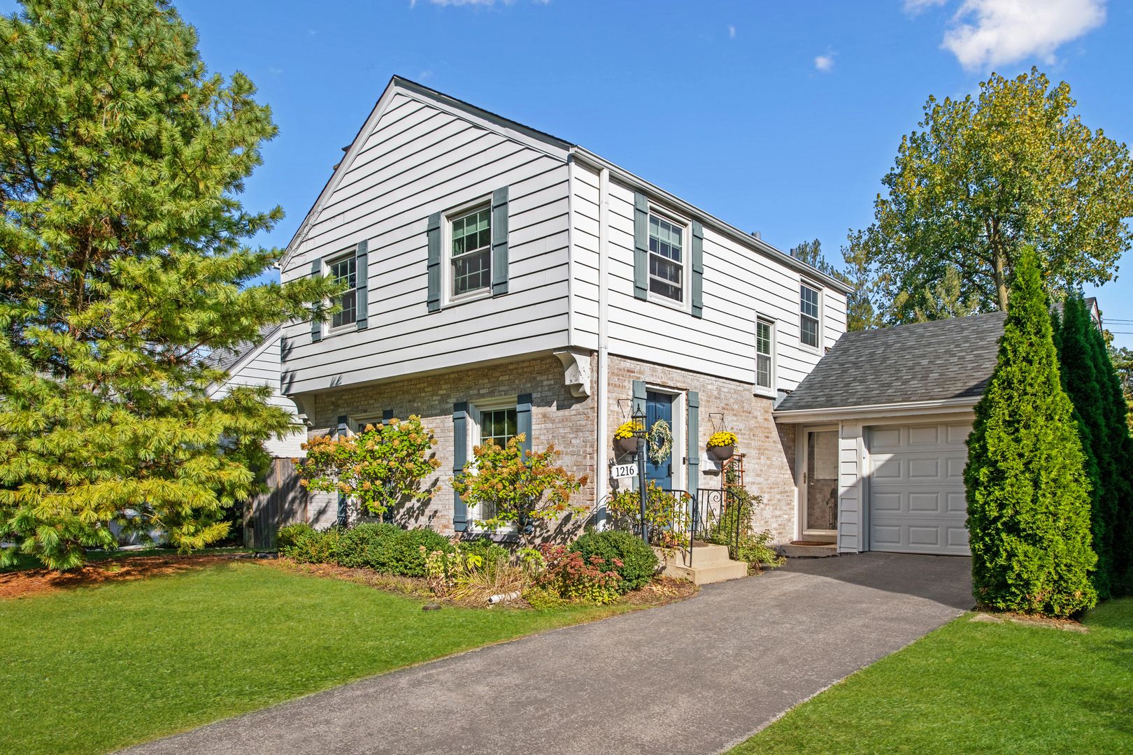 1216 16th Street — Wilmette, IL 60091