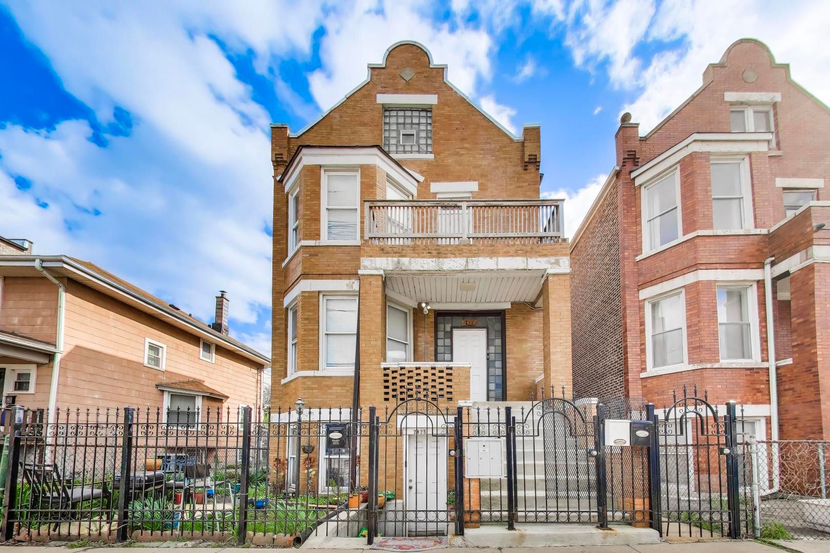 2825 W Pershing Road — Chicago, IL 60632