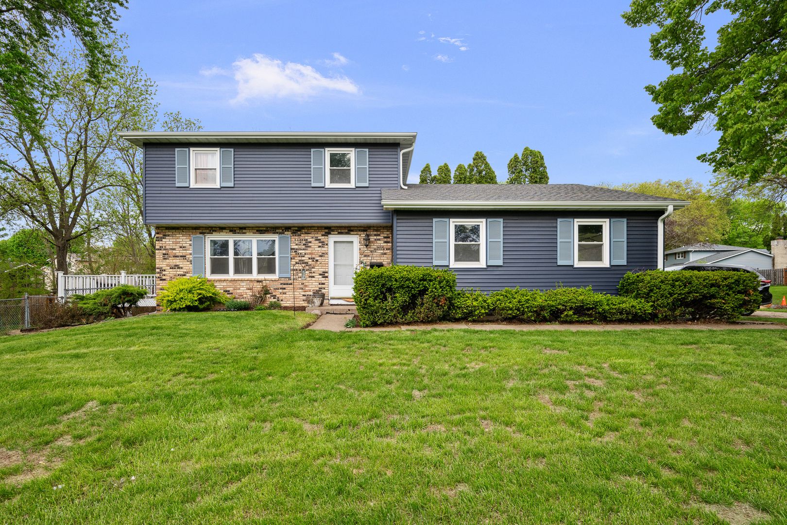 3876 18th Street — Bettendorf, IA 52722