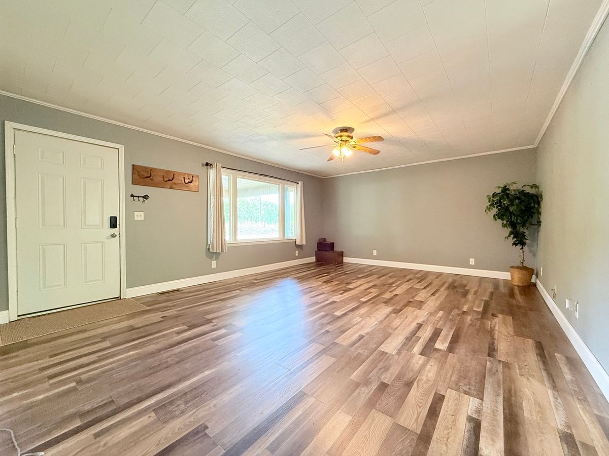 106 Il Route 1 N, Cave In Rock, IL 62919