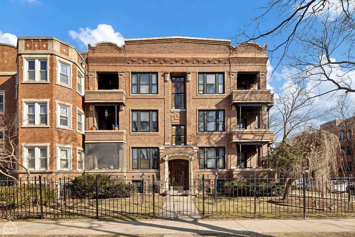 6619 Glenwood Avenue, Chicago, IL 60626