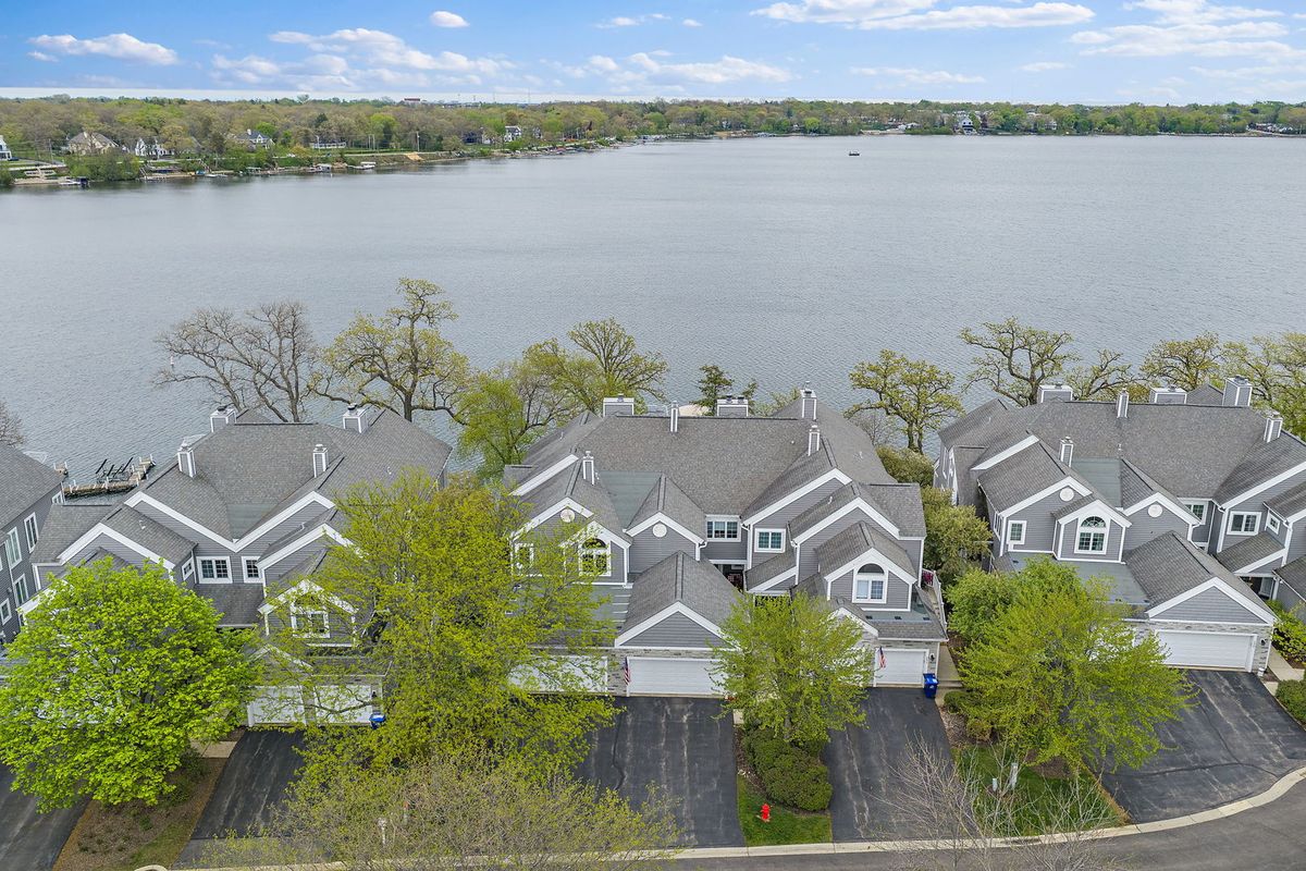 237 Sandy Point Lane, Lake Zurich, IL 60047