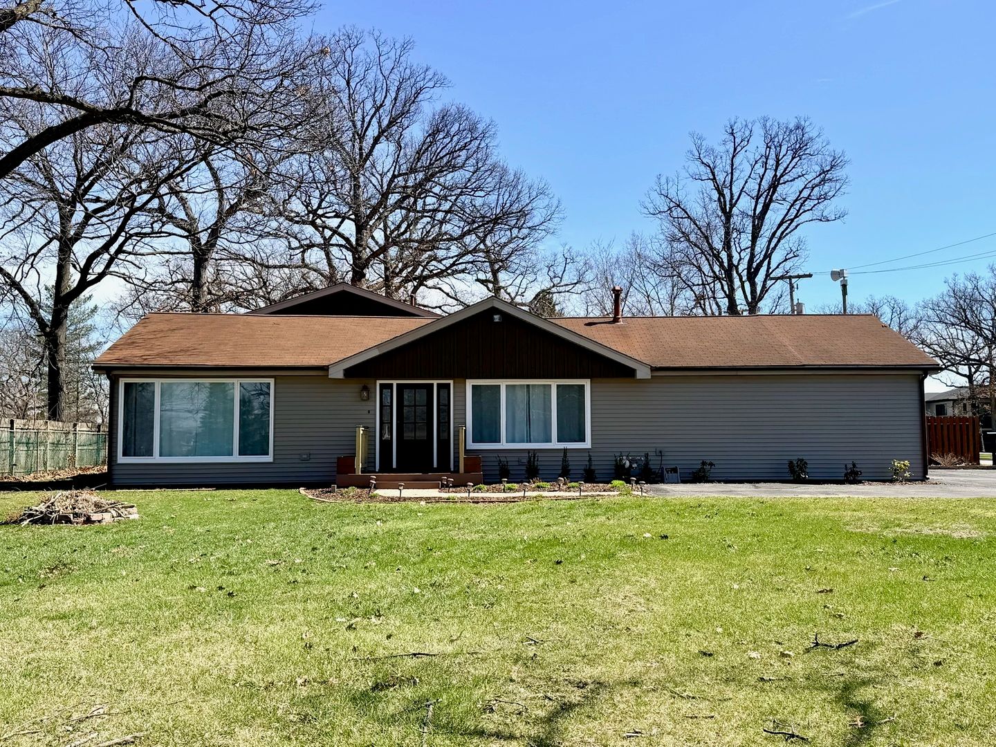 11481 Bell Road — Lemont, IL 60439