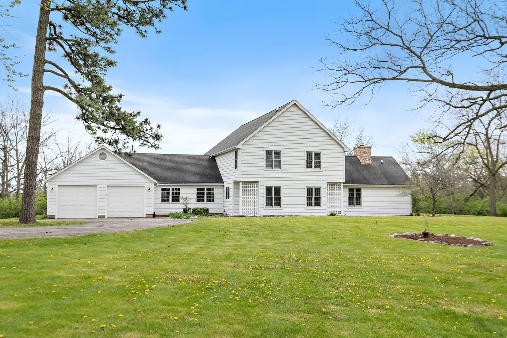 14019 Davis Road — Woodstock, IL 60098