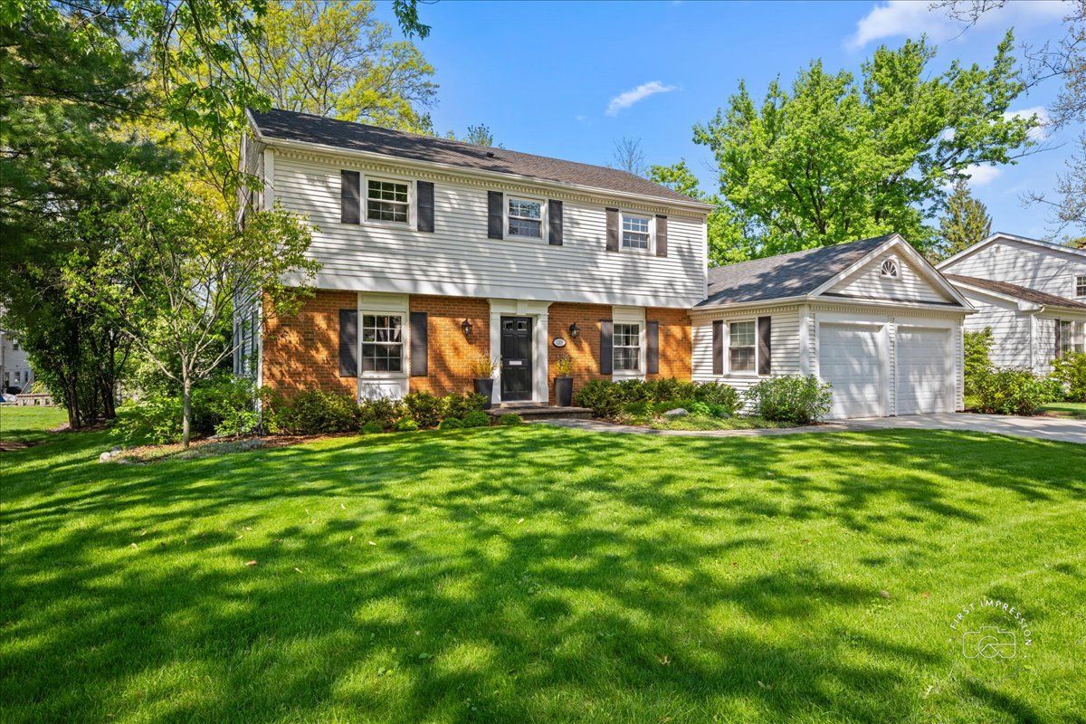 1209 Loomis Street, Naperville, IL 60563