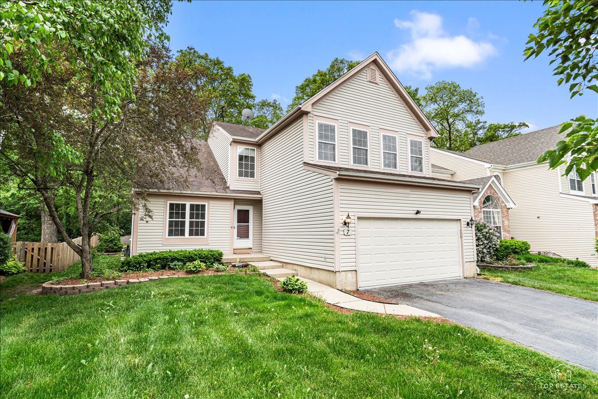 7 Eagle Court — Streamwood, IL 60107