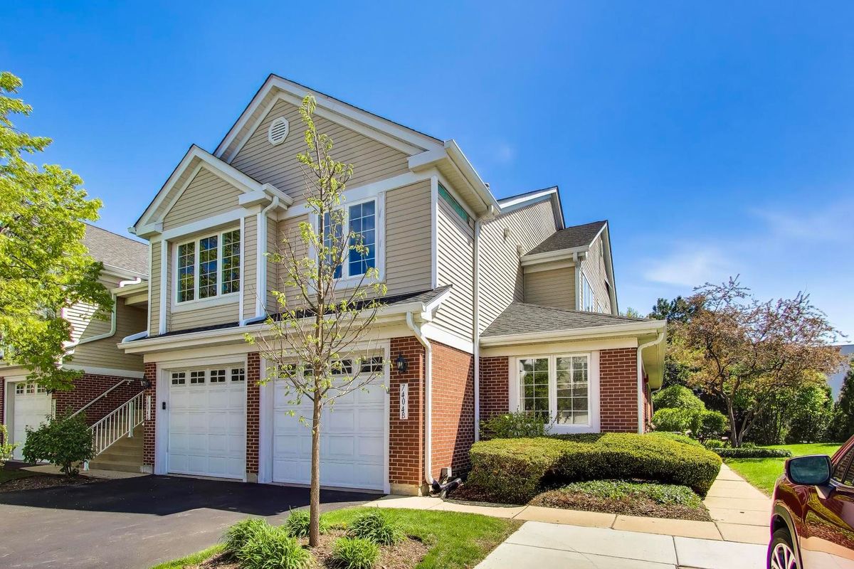 7404 LINCOLN Avenue, Skokie, IL 60076