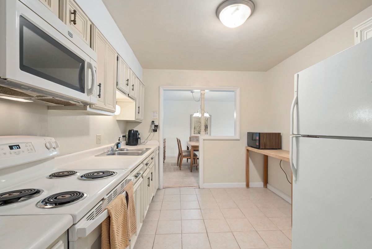 3427 Vollmer Road #309, Flossmoor, IL 60422