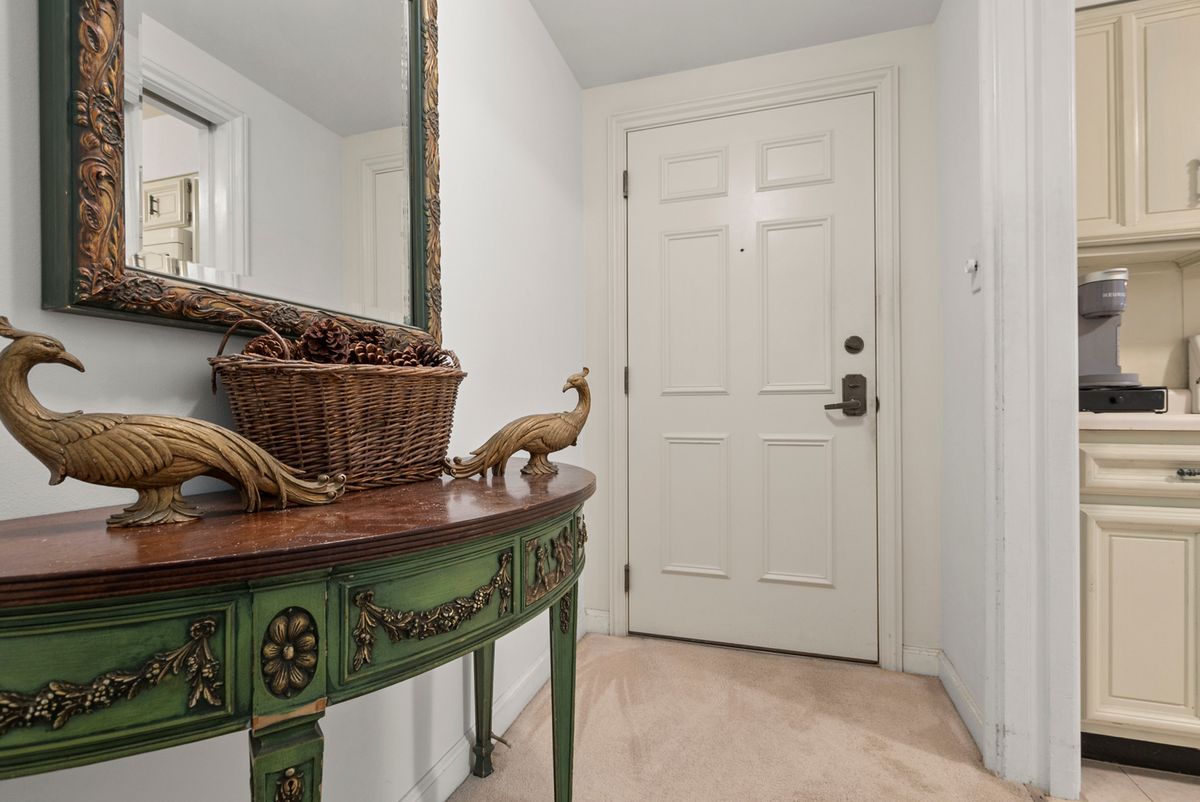 3427 Vollmer Road #309, Flossmoor, IL 60422