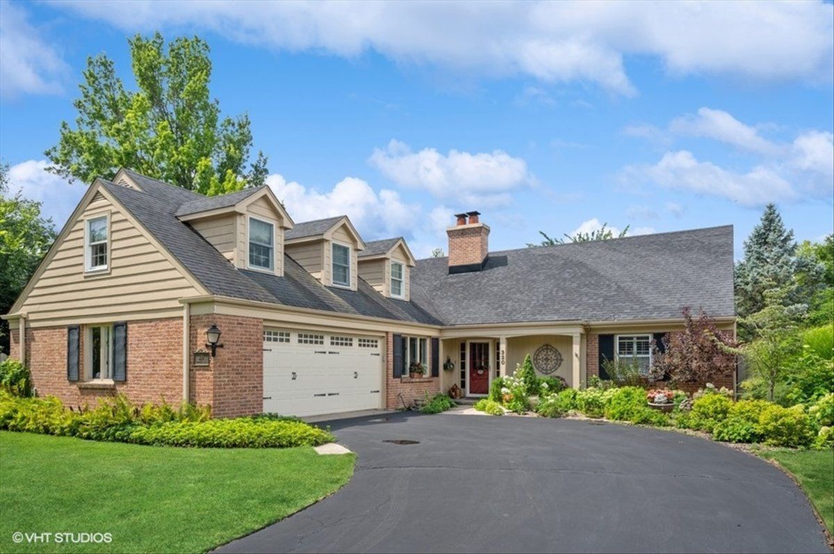 320 Churchill Street — Northfield, IL 60093