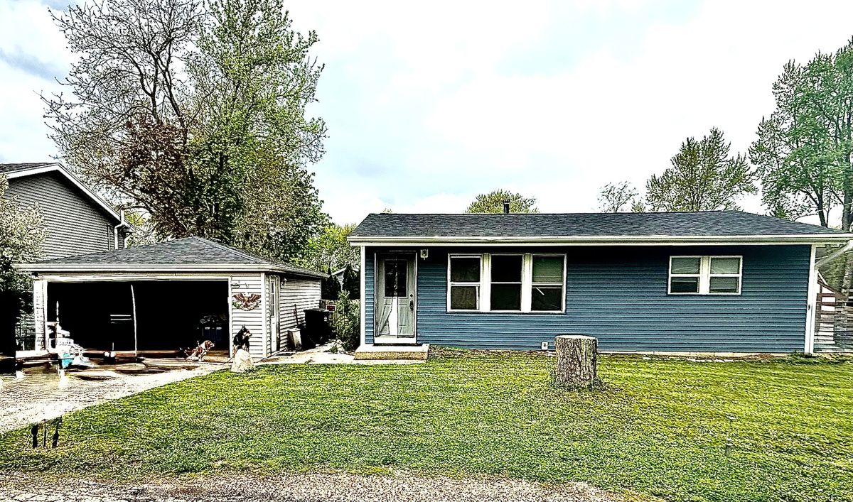 407 Santa Barbara Road, Lakemoor, IL 60051