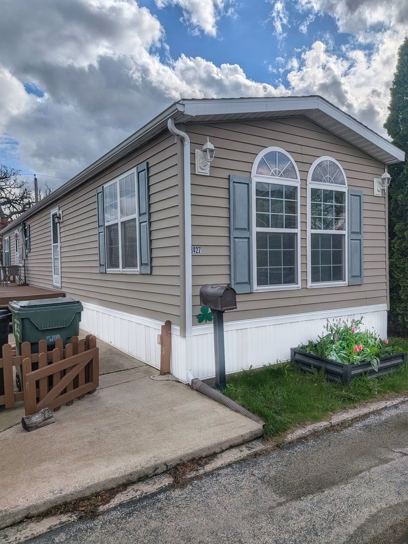 3427 117th Street, Merrionette Park, IL 60803