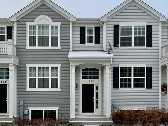 1597 Windward Drive, Pingree Grove, IL 60140