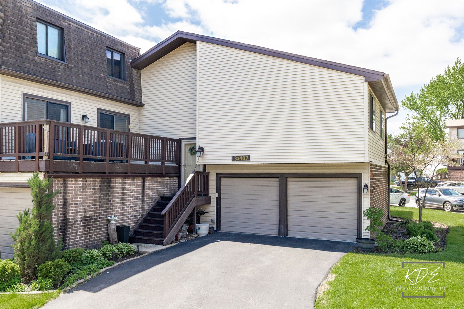 3S407 Chestnut Court — Warrenville, IL 60555
