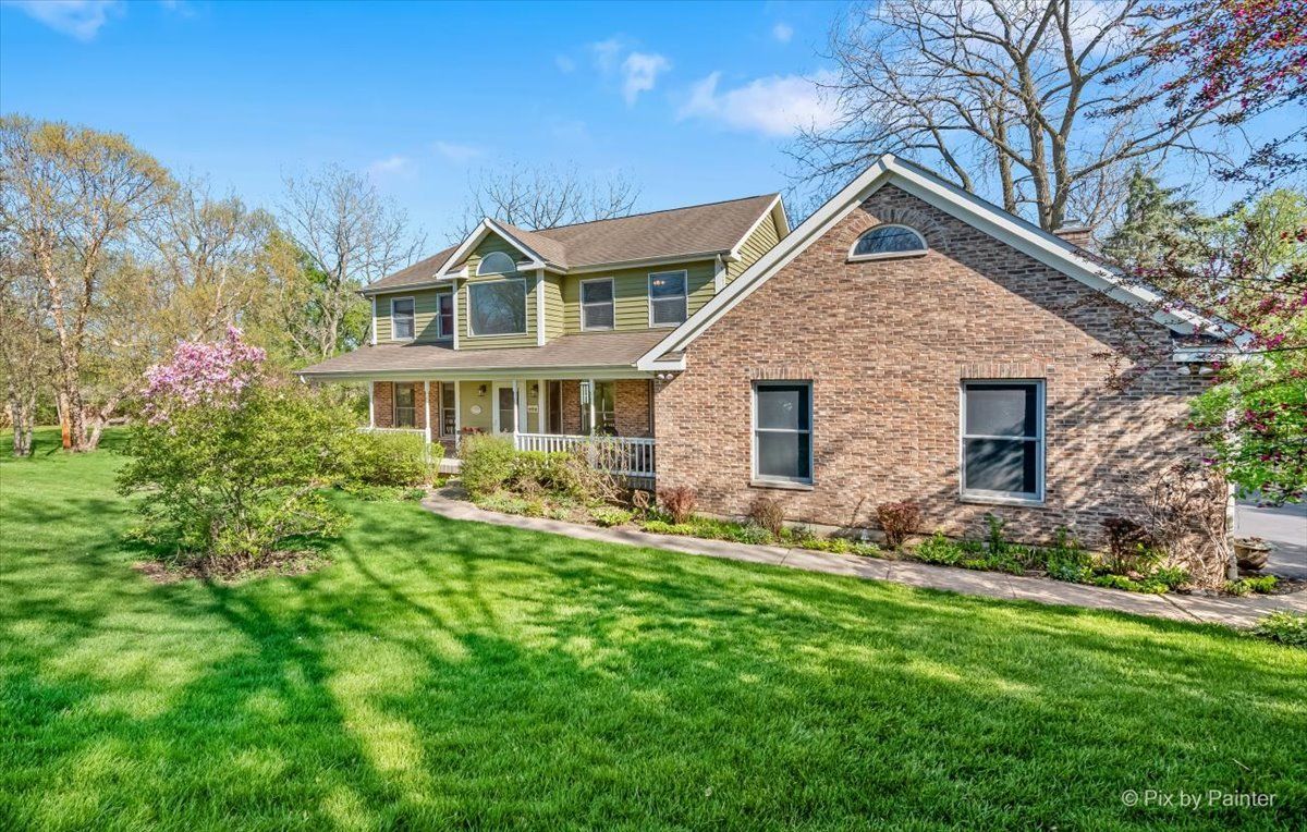 24634 N Beachway — Cary, IL 60013