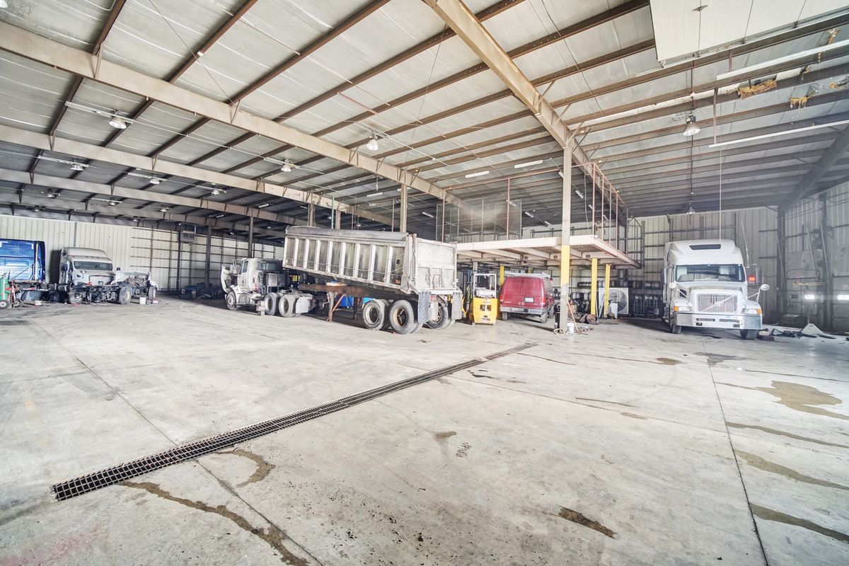 2649 N 900 East Road E, Ashkum, IL 60911