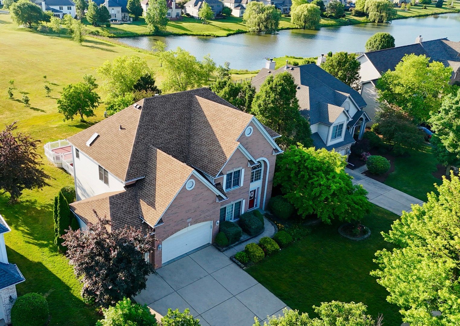 523 Mallard Point Drive — North Aurora, IL 60542