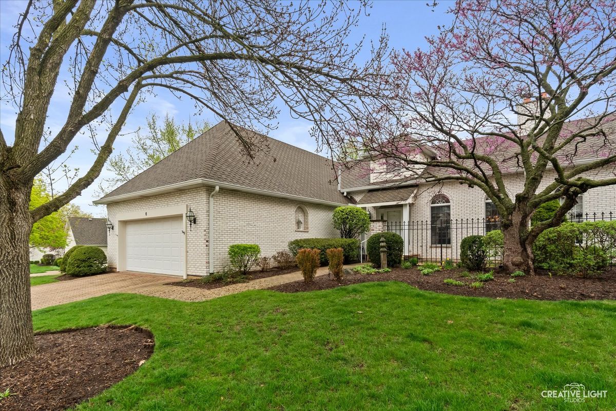 6 Glengarry Lane, Sugar Grove, IL 60554