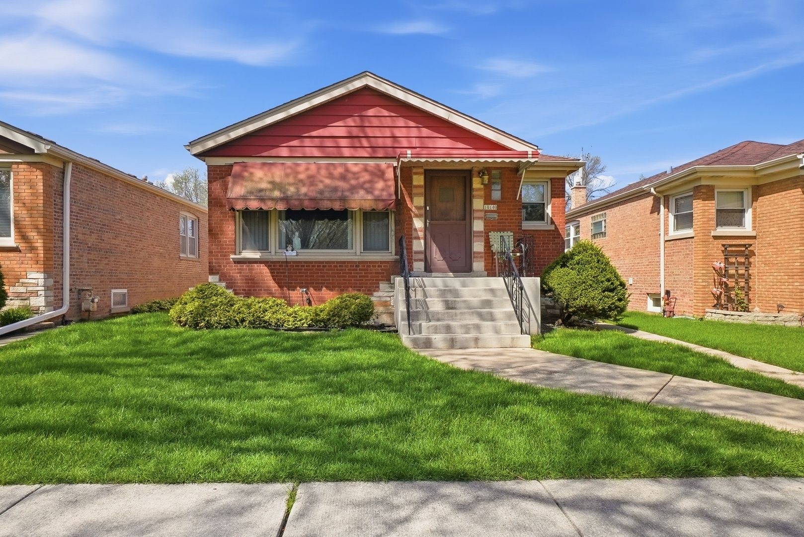 10140 S Washtenaw Avenue — Chicago, IL 60655