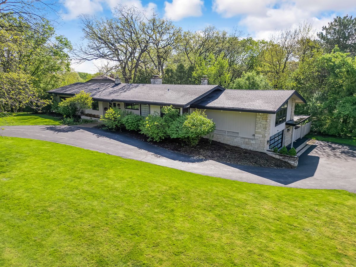 708 WOODLAND Avenue, Hinsdale, IL 60521
