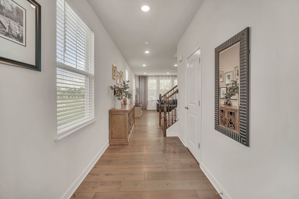 23 Commons Circle, Hawthorn Woods, IL 60047