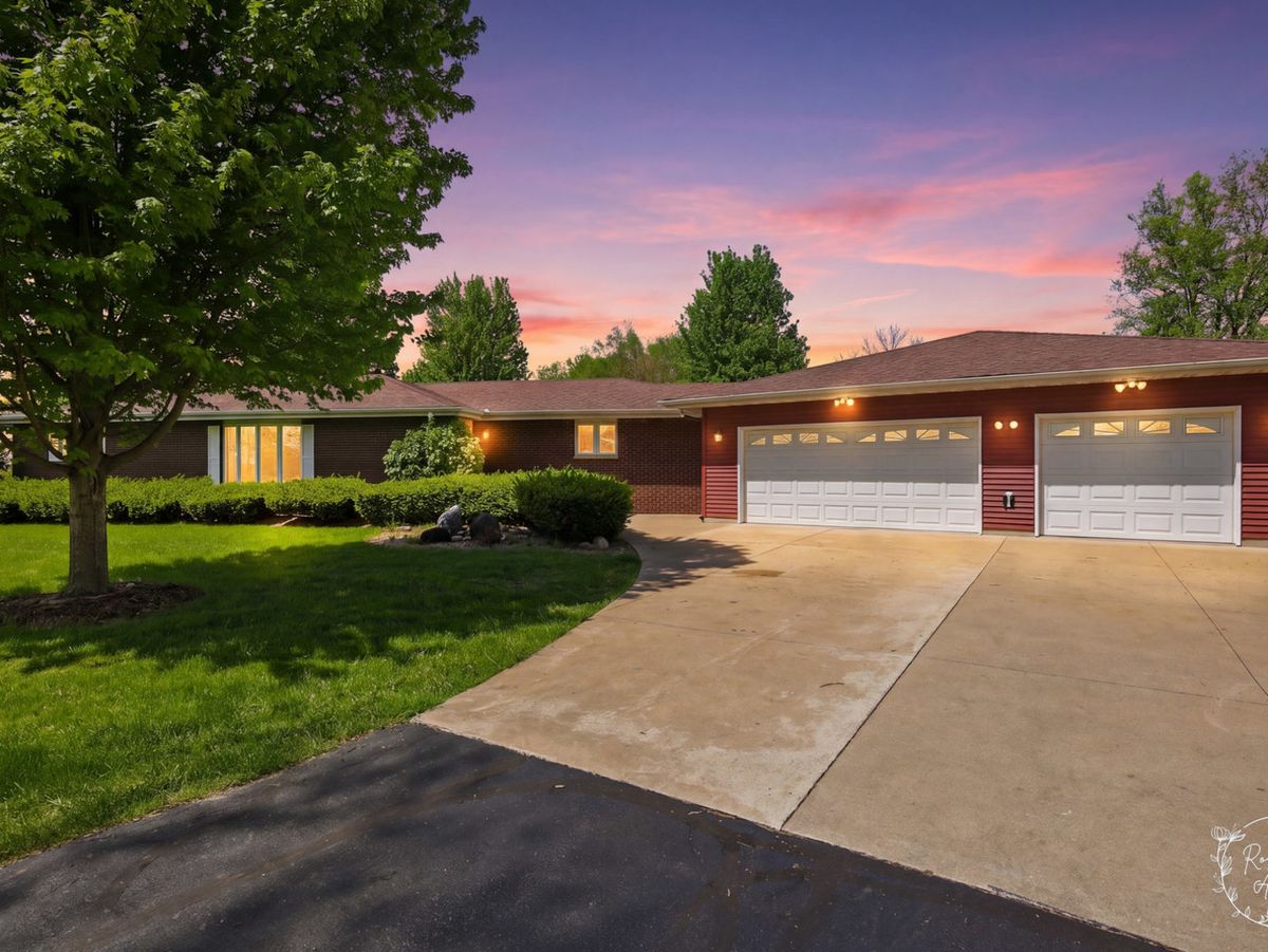 3143 1500N Road, Kankakee, IL 60901