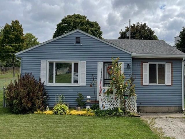 208 Munroe Street, Bondville, IL 61815