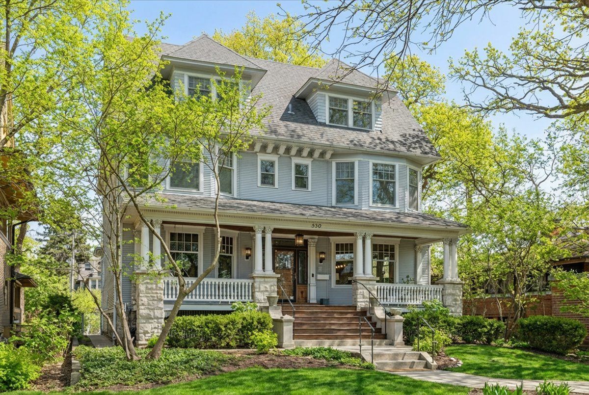 530 N East Avenue — Oak Park, IL 60302