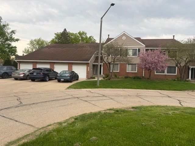 107 Autumn Court, Buffalo Grove, IL 60089
