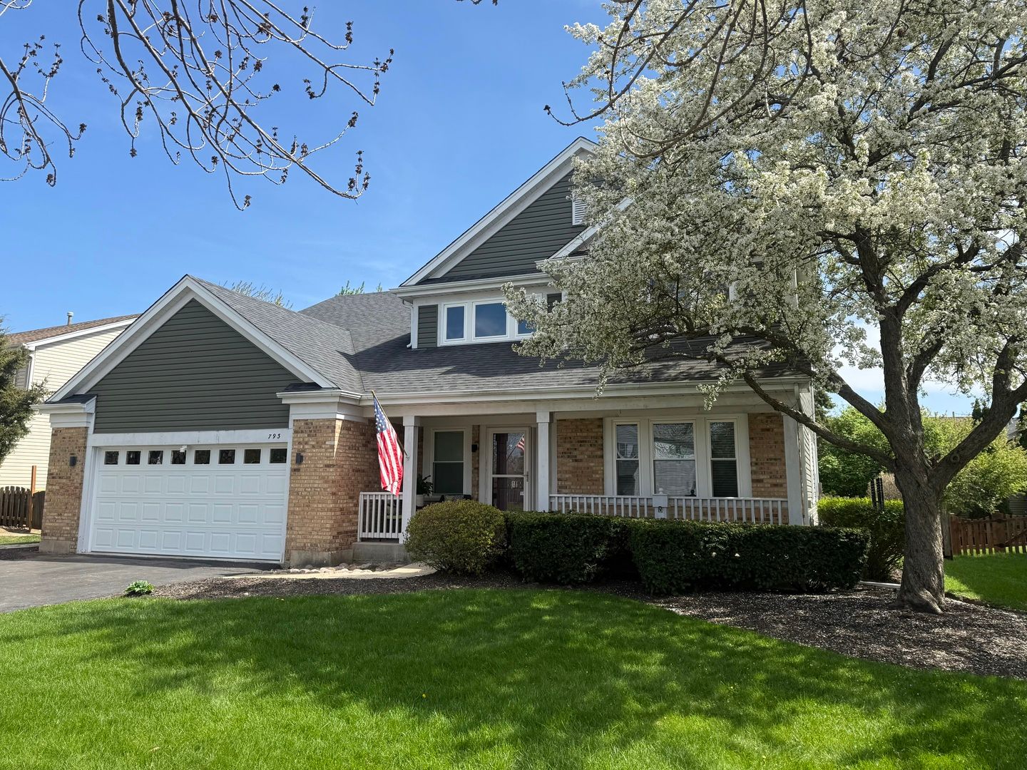 793 Oakmeadow Court — Grayslake, IL 60030