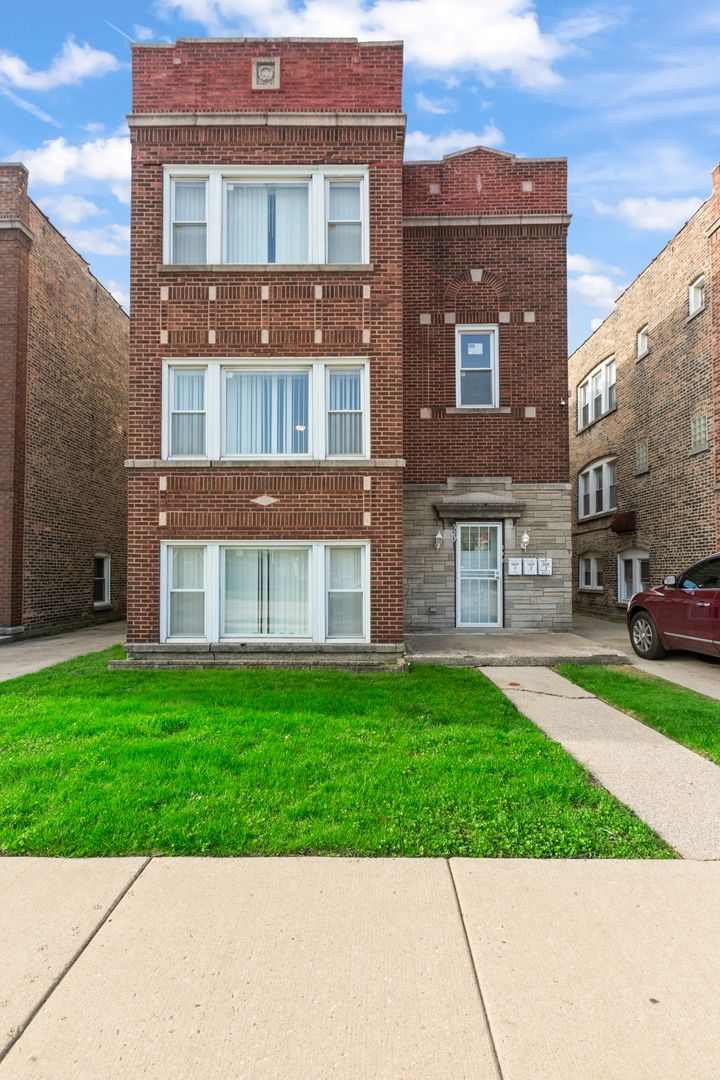 323 Memorial Drive, Calumet City, IL 60409