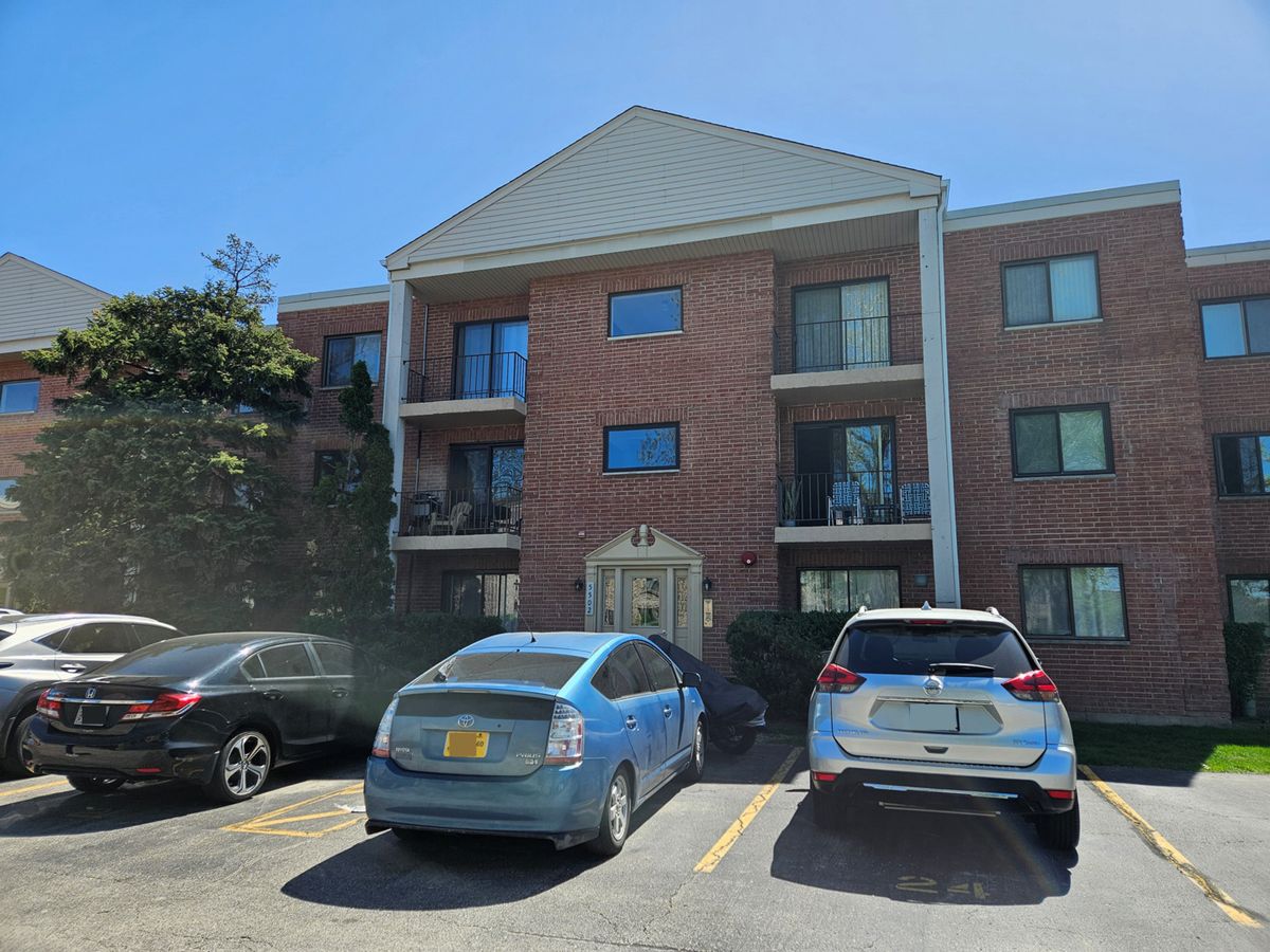 5502 TINDER Drive, Rolling Meadows, IL 60008