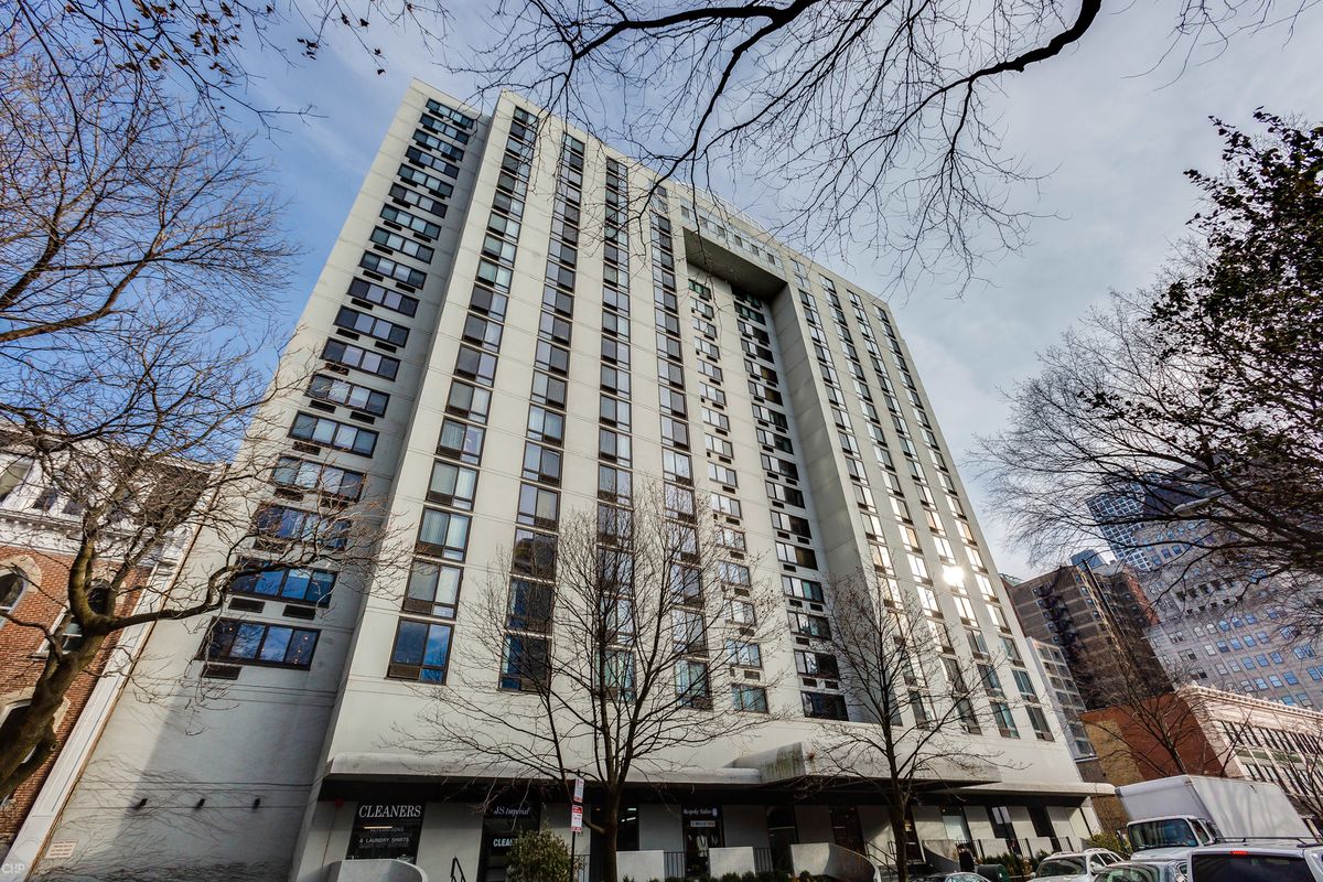 1221 Dearborn Parkway, Chicago, IL 60610