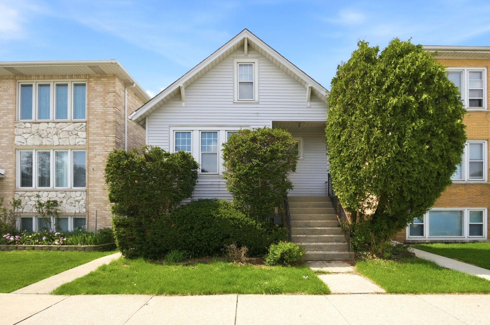 5212 S Kilbourn Avenue — Chicago, IL 60632