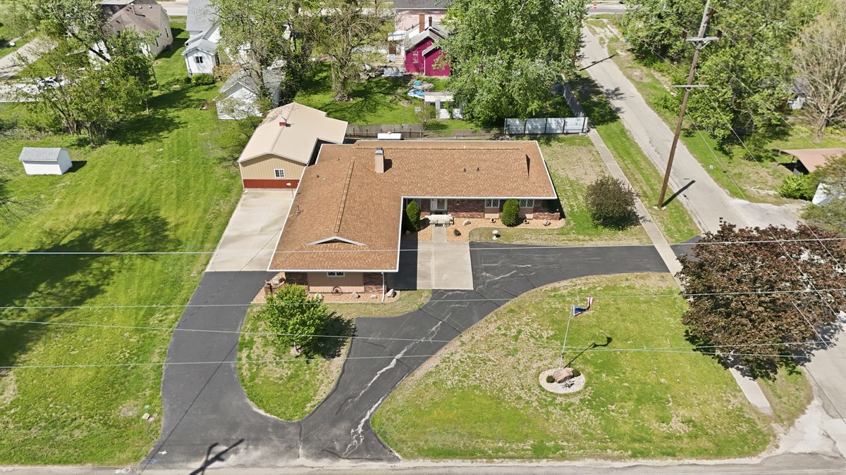 208 Water Street, Kansas, IL 61933