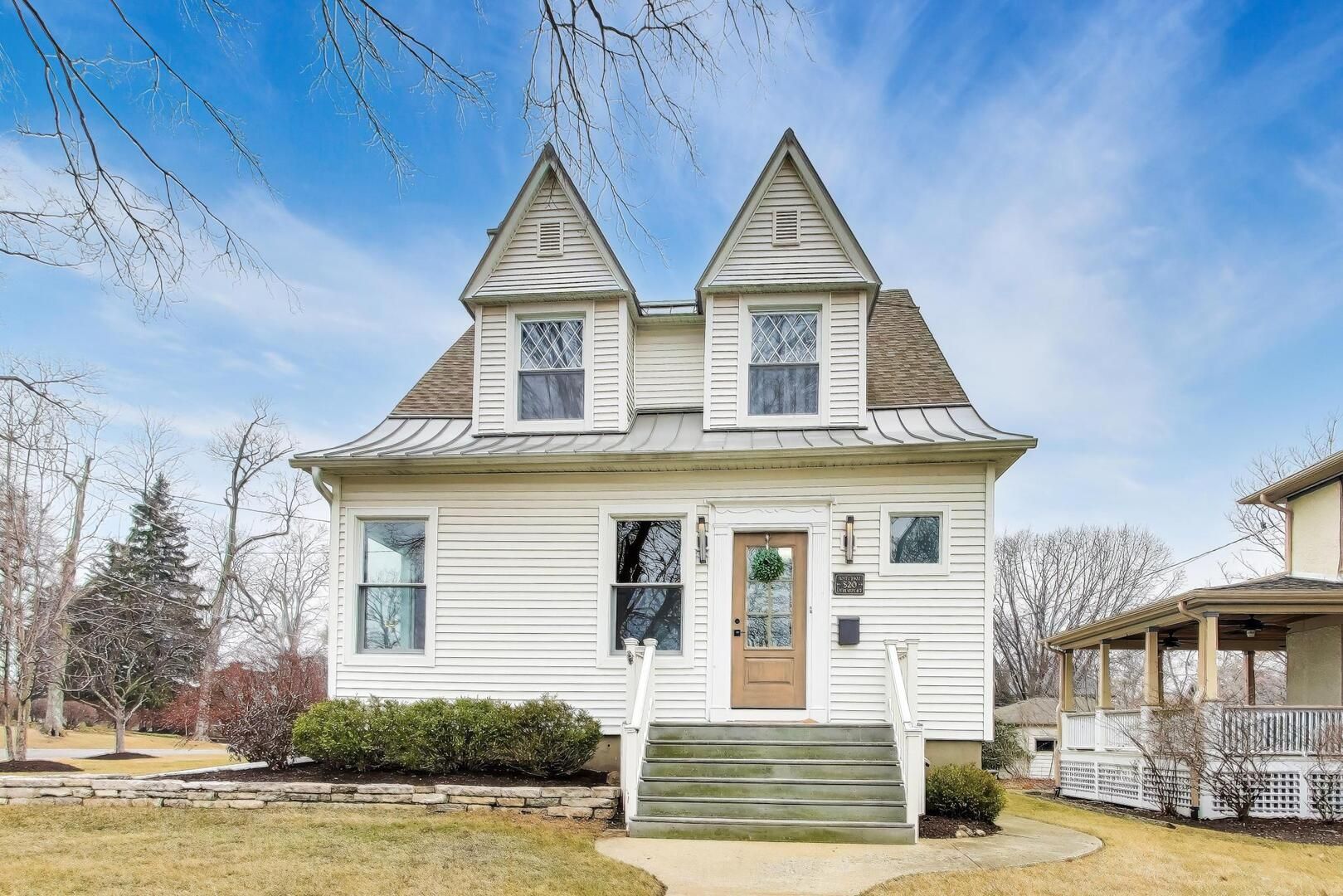 520 S Wheaton Avenue — Wheaton, IL 60187