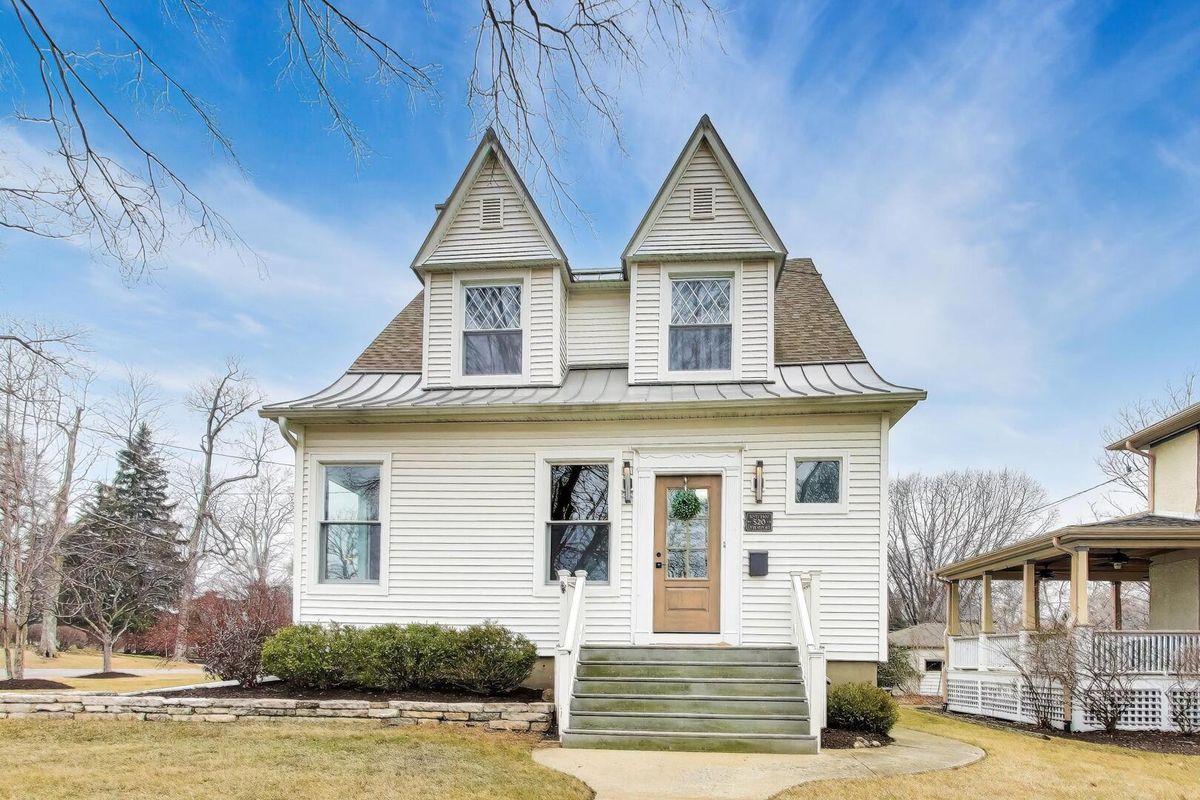 520 Wheaton Avenue, Wheaton, IL 60187