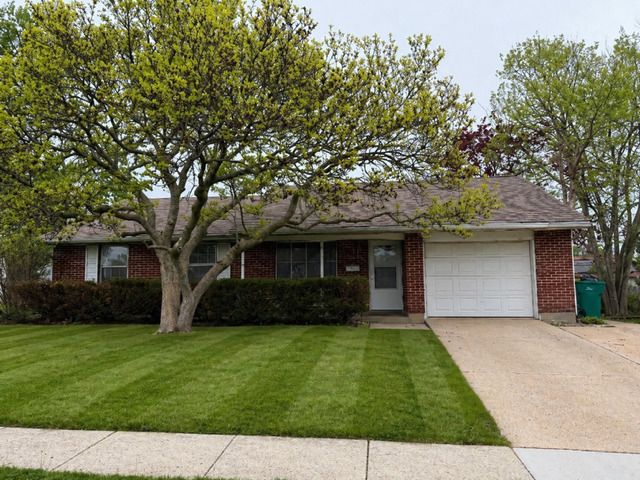 713 Essex Avenue — Romeoville, IL 60446