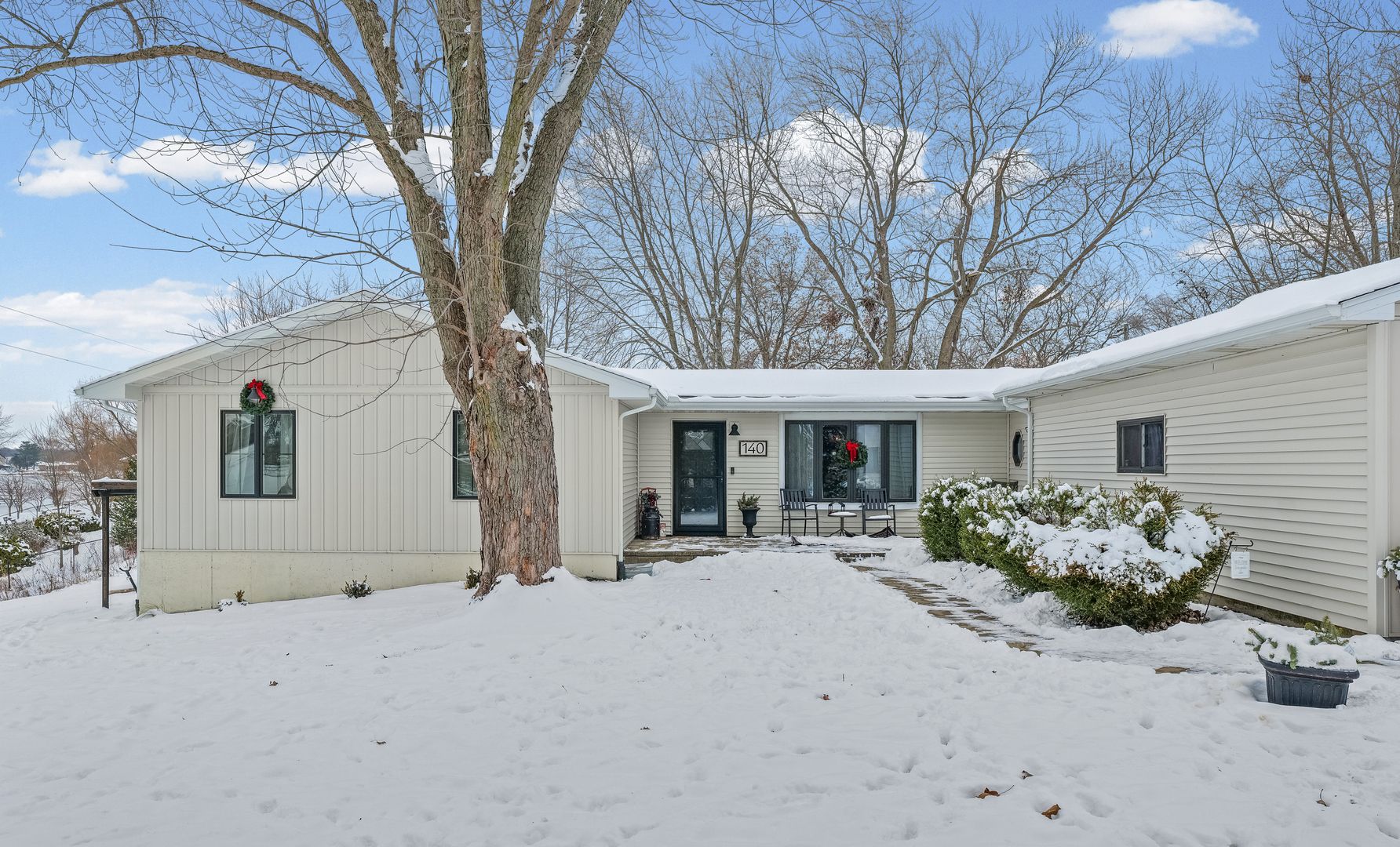 140 Choctaw Trail — Loda, IL 60948