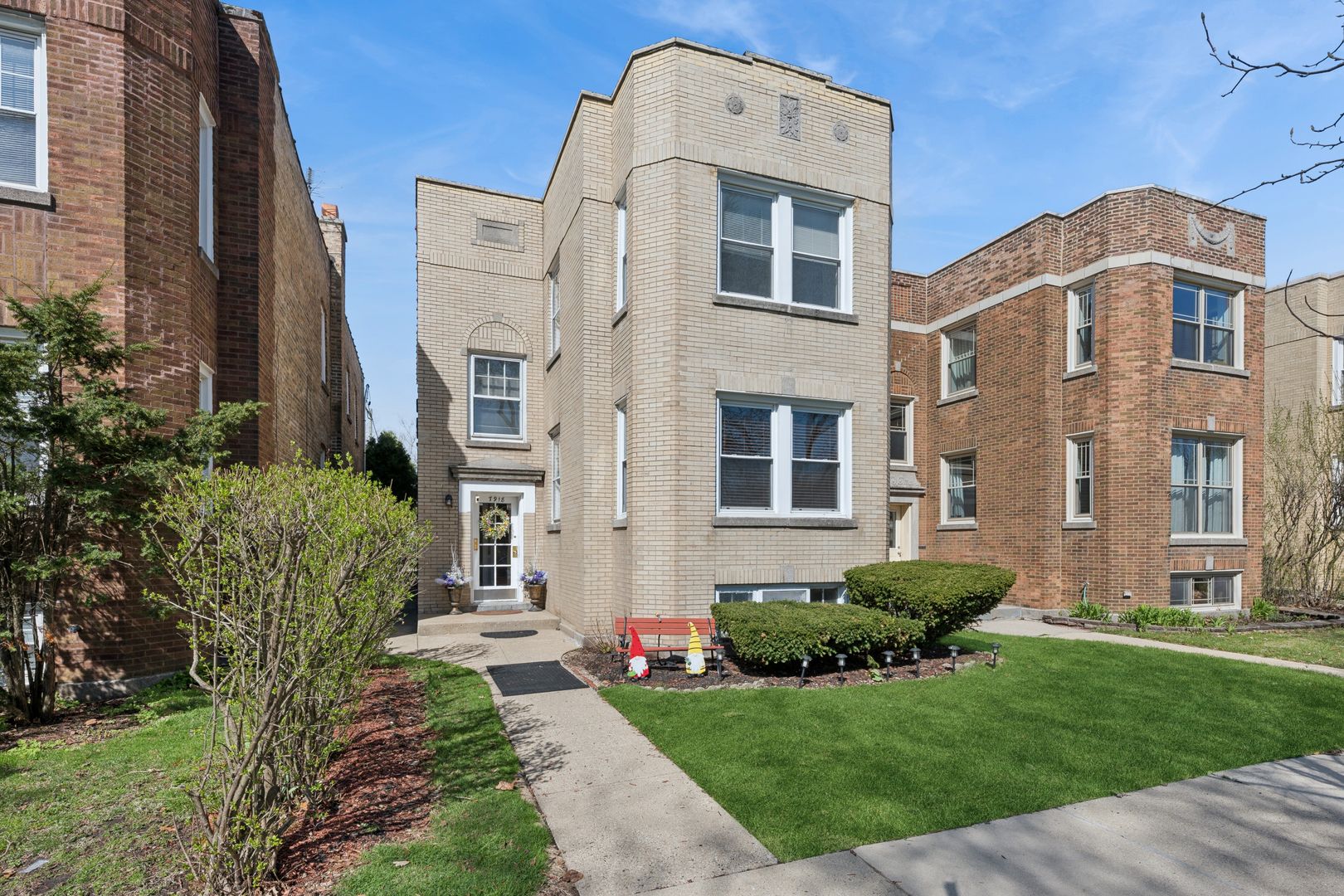 7918 Karlov Avenue — Skokie, IL 60076