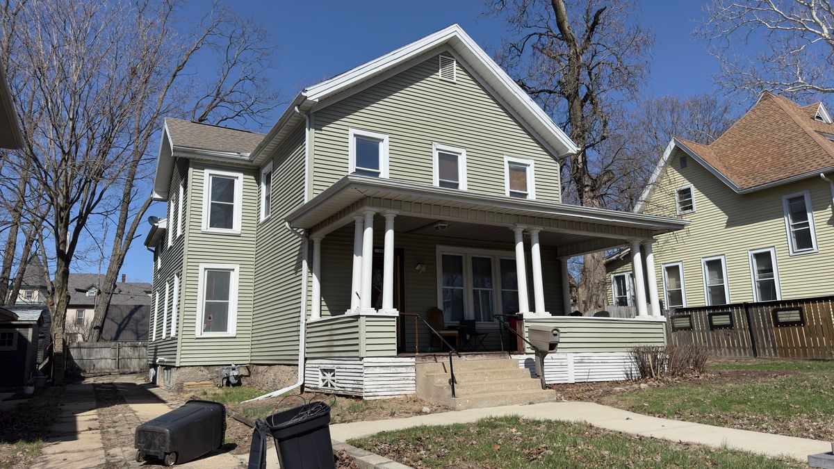 504 Douglas Street, Bloomington, IL 61701