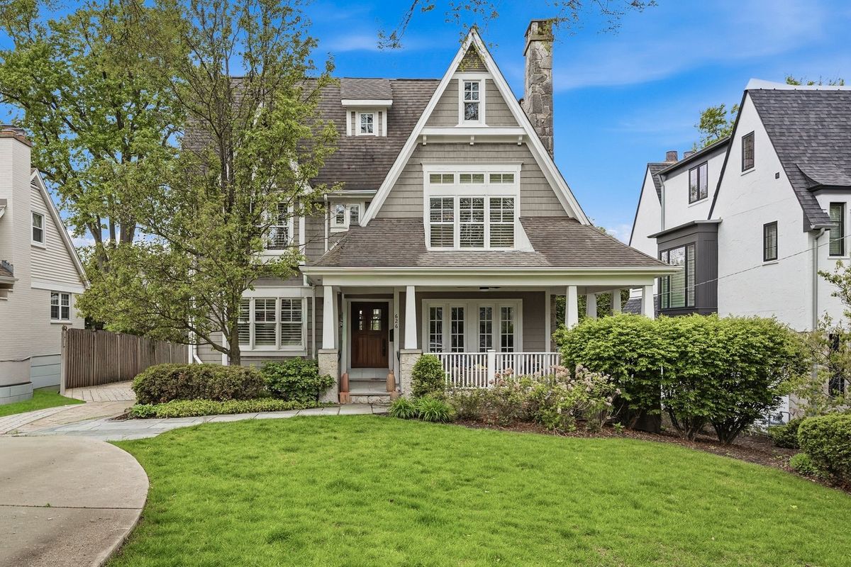 626 Quincy Street, Hinsdale, IL 60521