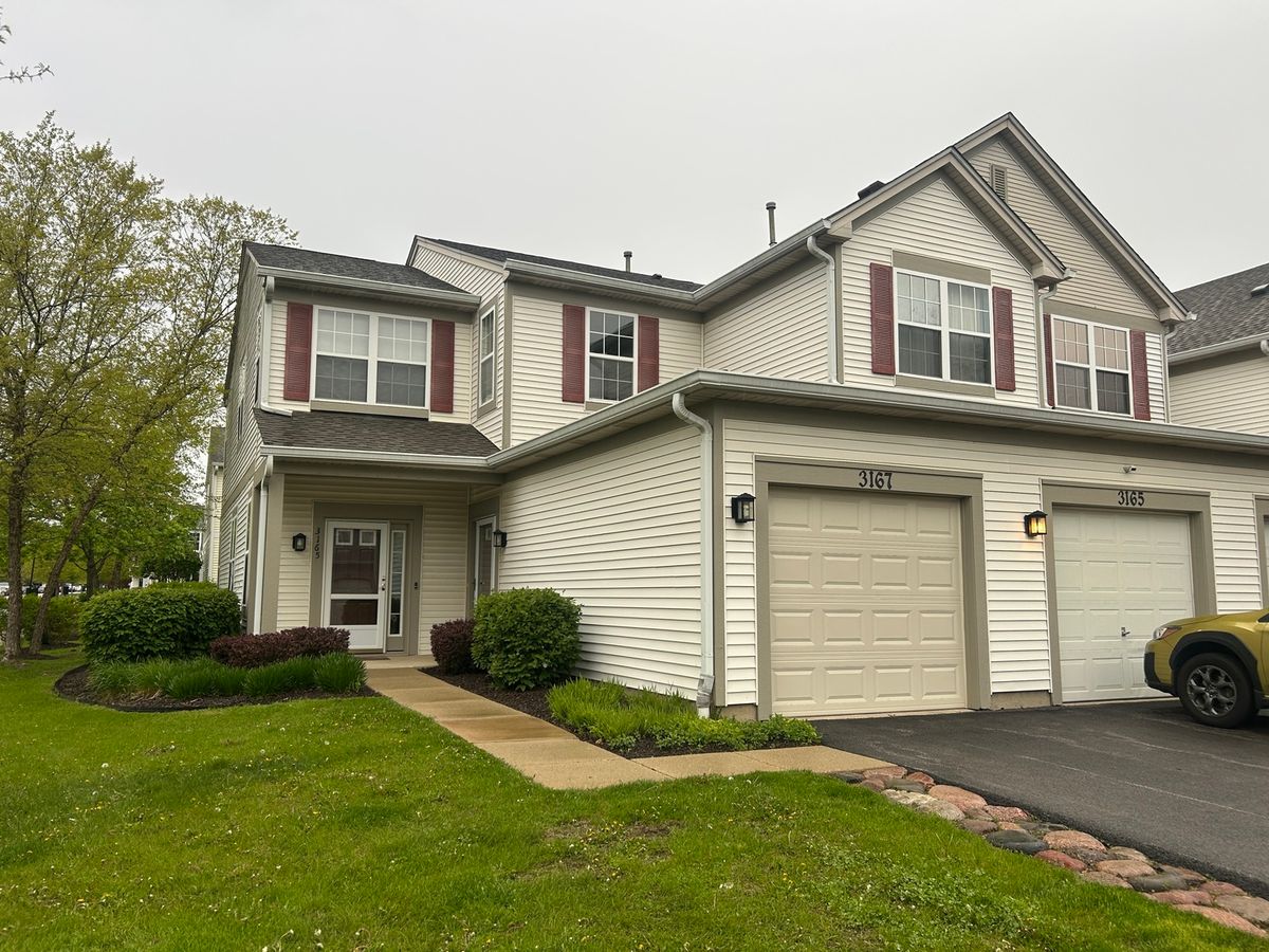 3165 Falling Waters Lane, Lindenhurst, IL 60046
